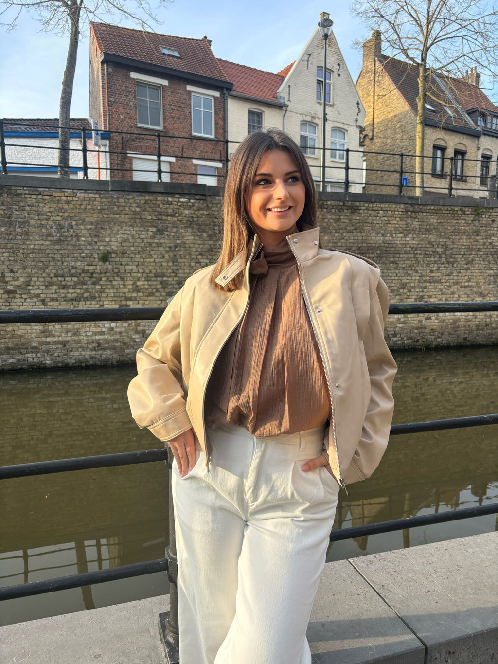 Lederlook jas beige