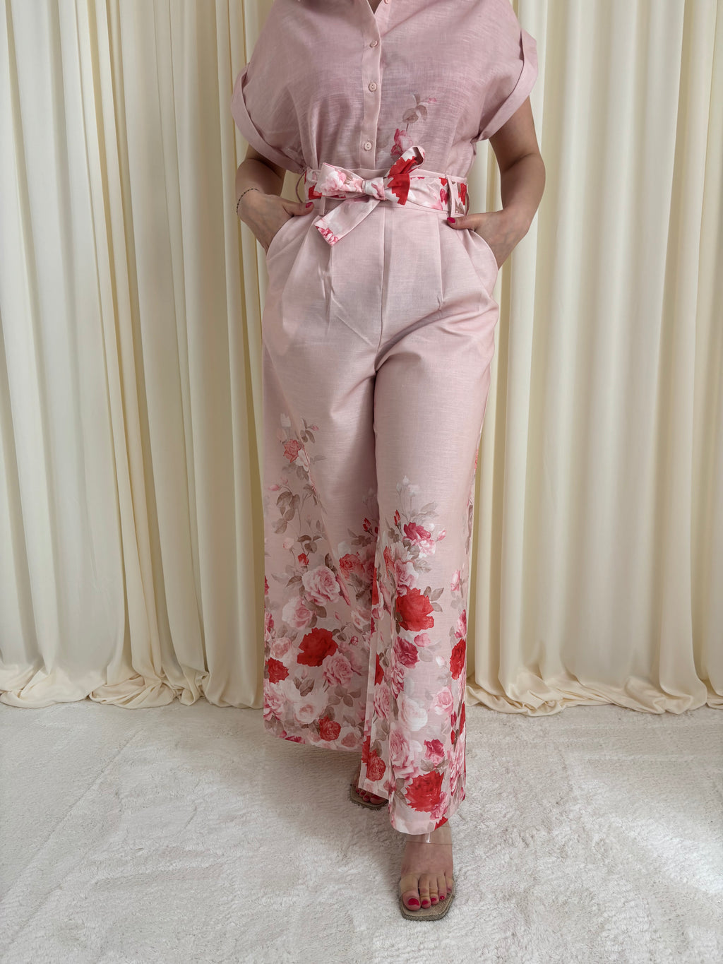 Romantische roze broek met bloemenprint
